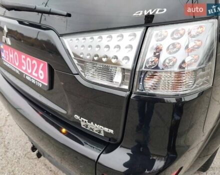 Черный Мицубиси Аутлендер ХЛ, объемом двигателя 2 л и пробегом 218 тыс. км за 10500 $, фото 9 на Automoto.ua