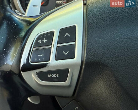 Чорний Міцубісі Аутлендер ХЛ, об'ємом двигуна 2.36 л та пробігом 286 тис. км за 7900 $, фото 44 на Automoto.ua