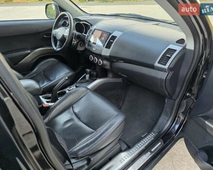 Черный Мицубиси Аутлендер ХЛ, объемом двигателя 3 л и пробегом 150 тыс. км за 9500 $, фото 9 на Automoto.ua