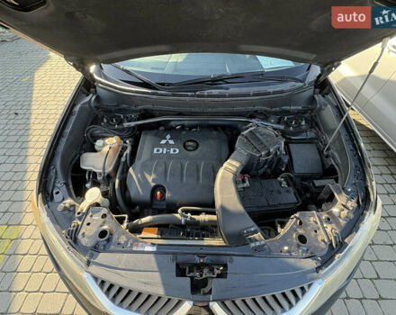 Черный Мицубиси Аутлендер ХЛ, объемом двигателя 2 л и пробегом 264 тыс. км за 7950 $, фото 16 на Automoto.ua