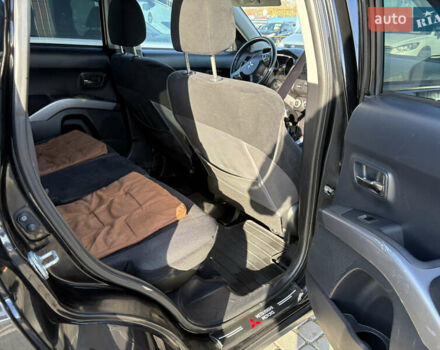 Черный Мицубиси Аутлендер ХЛ, объемом двигателя 2 л и пробегом 264 тыс. км за 7950 $, фото 9 на Automoto.ua