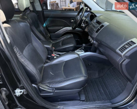 Чорний Міцубісі Аутлендер ХЛ, об'ємом двигуна 2.36 л та пробігом 286 тис. км за 7900 $, фото 33 на Automoto.ua