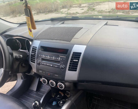 Черный Мицубиси Аутлендер ХЛ, объемом двигателя 1.97 л и пробегом 207 тыс. км за 8200 $, фото 9 на Automoto.ua