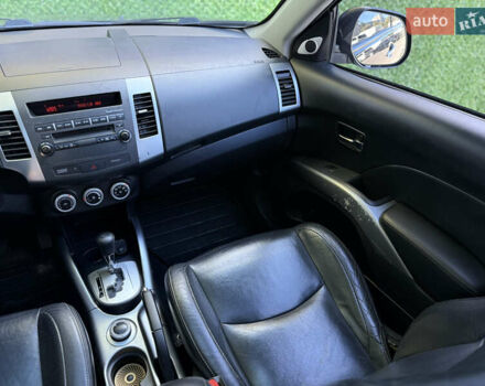 Чорний Міцубісі Аутлендер ХЛ, об'ємом двигуна 2.36 л та пробігом 286 тис. км за 7900 $, фото 41 на Automoto.ua