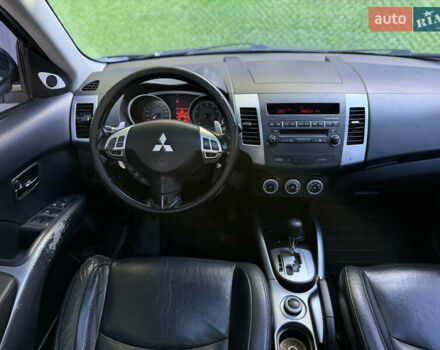 Чорний Міцубісі Аутлендер ХЛ, об'ємом двигуна 2.36 л та пробігом 286 тис. км за 7900 $, фото 37 на Automoto.ua