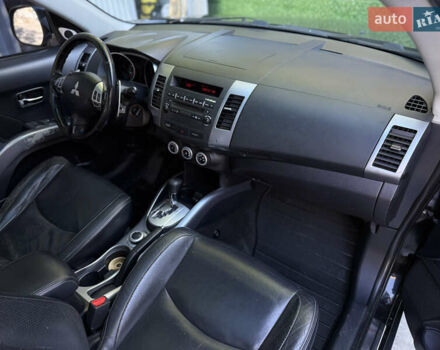 Чорний Міцубісі Аутлендер ХЛ, об'ємом двигуна 2.36 л та пробігом 286 тис. км за 7900 $, фото 35 на Automoto.ua