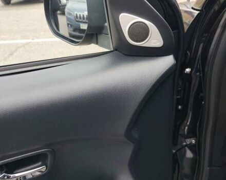 Черный Мицубиси Аутлендер ХЛ, объемом двигателя 2 л и пробегом 218 тыс. км за 10500 $, фото 2 на Automoto.ua