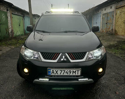 Чорний Міцубісі Аутлендер ХЛ, об'ємом двигуна 2.4 л та пробігом 283 тис. км за 8900 $, фото 2 на Automoto.ua