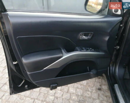 Чорний Міцубісі Аутлендер ХЛ, об'ємом двигуна 2.38 л та пробігом 228 тис. км за 7850 $, фото 8 на Automoto.ua