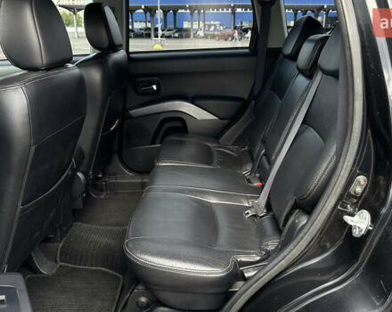 Черный Мицубиси Аутлендер ХЛ, объемом двигателя 2.4 л и пробегом 212 тыс. км за 9350 $, фото 27 на Automoto.ua