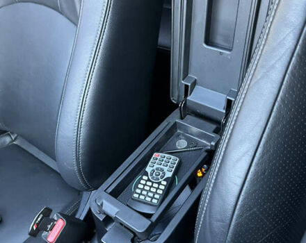 Черный Мицубиси Аутлендер ХЛ, объемом двигателя 2.99 л и пробегом 153 тыс. км за 10800 $, фото 5 на Automoto.ua