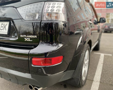 Черный Мицубиси Аутлендер ХЛ, объемом двигателя 3 л и пробегом 154 тыс. км за 8900 $, фото 12 на Automoto.ua