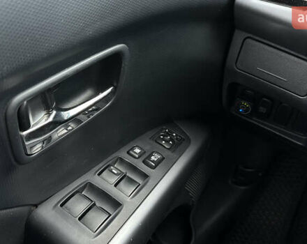 Черный Мицубиси Аутлендер ХЛ, объемом двигателя 2.4 л и пробегом 212 тыс. км за 9350 $, фото 25 на Automoto.ua