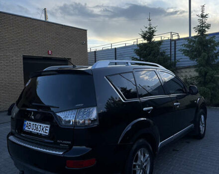 Черный Мицубиси Аутлендер ХЛ, объемом двигателя 2 л и пробегом 281 тыс. км за 9000 $, фото 3 на Automoto.ua