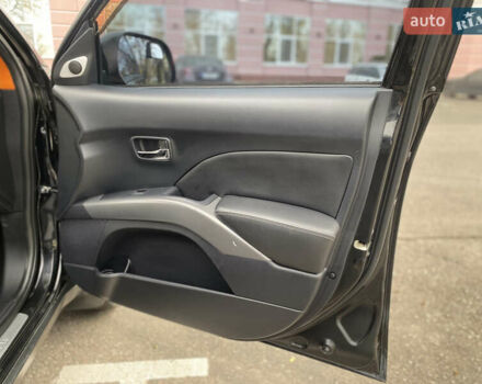 Черный Мицубиси Аутлендер ХЛ, объемом двигателя 3 л и пробегом 154 тыс. км за 8900 $, фото 30 на Automoto.ua