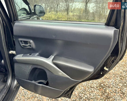 Чорний Міцубісі Аутлендер ХЛ, об'ємом двигуна 2.4 л та пробігом 229 тис. км за 9790 $, фото 17 на Automoto.ua