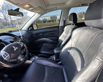 Черный Мицубиси Аутлендер ХЛ, объемом двигателя 2.4 л и пробегом 198 тыс. км за 11000 $, фото 18 на Automoto.ua