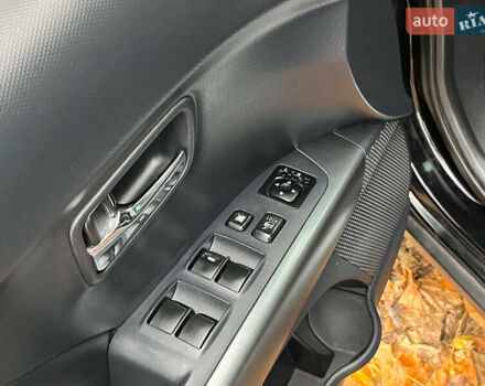 Черный Мицубиси Аутлендер ХЛ, объемом двигателя 3 л и пробегом 285 тыс. км за 9590 $, фото 27 на Automoto.ua