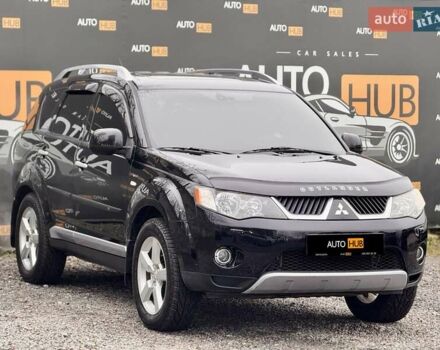 Черный Мицубиси Аутлендер ХЛ, объемом двигателя 3 л и пробегом 214 тыс. км за 9500 $, фото 2 на Automoto.ua