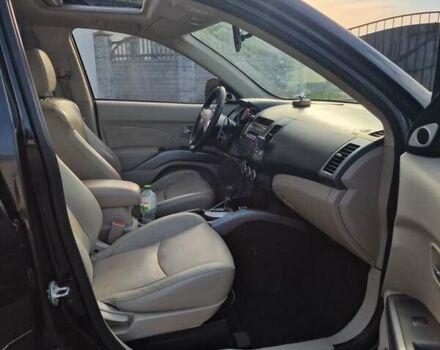 Черный Мицубиси Аутлендер ХЛ, объемом двигателя 2.36 л и пробегом 180 тыс. км за 7800 $, фото 9 на Automoto.ua