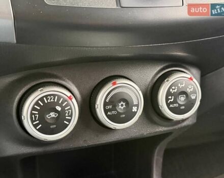 Черный Мицубиси Аутлендер ХЛ, объемом двигателя 3 л и пробегом 214 тыс. км за 9500 $, фото 17 на Automoto.ua