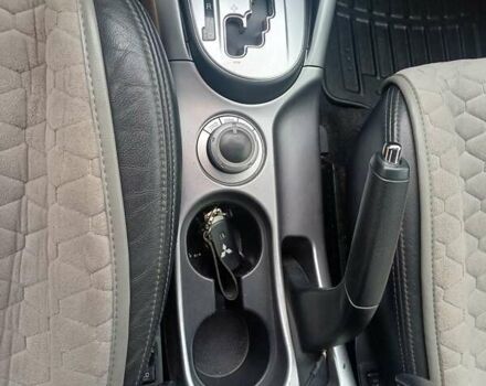 Чорний Міцубісі Аутлендер ХЛ, об'ємом двигуна 2.36 л та пробігом 117 тис. км за 11500 $, фото 3 на Automoto.ua