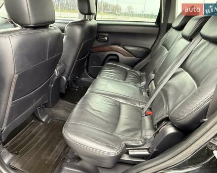 Черный Мицубиси Аутлендер ХЛ, объемом двигателя 2.36 л и пробегом 175 тыс. км за 9700 $, фото 11 на Automoto.ua