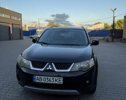 Черный Мицубиси Аутлендер ХЛ, объемом двигателя 2 л и пробегом 281 тыс. км за 9000 $, фото 6 на Automoto.ua