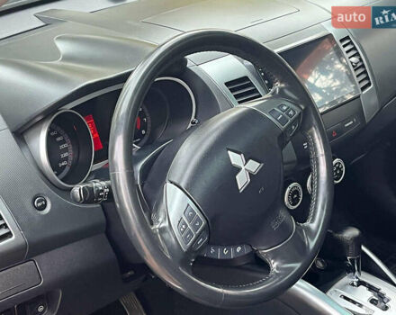 Черный Мицубиси Аутлендер ХЛ, объемом двигателя 3 л и пробегом 285 тыс. км за 9590 $, фото 30 на Automoto.ua