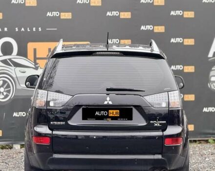 Черный Мицубиси Аутлендер ХЛ, объемом двигателя 3 л и пробегом 214 тыс. км за 9500 $, фото 6 на Automoto.ua