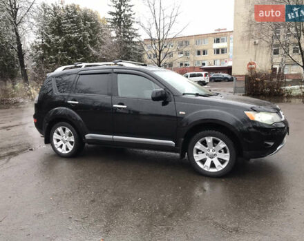 Чорний Міцубісі Аутлендер ХЛ, об'ємом двигуна 2 л та пробігом 306 тис. км за 9799 $, фото 10 на Automoto.ua