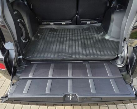 Черный Мицубиси Аутлендер ХЛ, объемом двигателя 2.4 л и пробегом 31 тыс. км за 15000 $, фото 11 на Automoto.ua