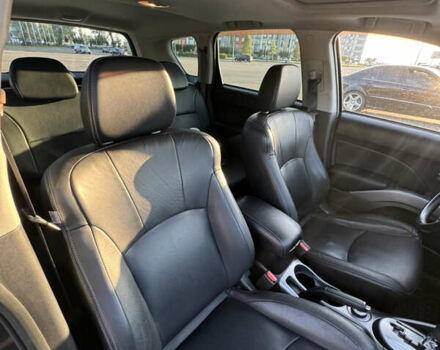 Черный Мицубиси Аутлендер ХЛ, объемом двигателя 2.36 л и пробегом 115 тыс. км за 12000 $, фото 12 на Automoto.ua