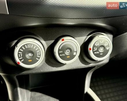 Чорний Міцубісі Аутлендер ХЛ, об'ємом двигуна 2.4 л та пробігом 104 тис. км за 10800 $, фото 15 на Automoto.ua