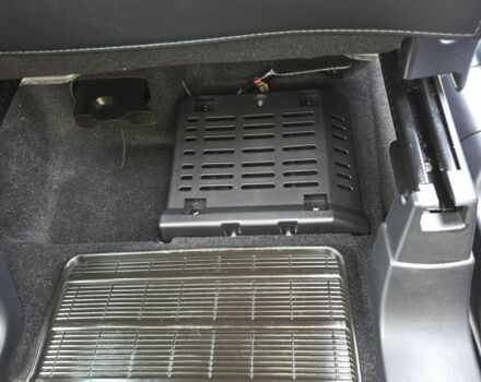 Черный Мицубиси Аутлендер ХЛ, объемом двигателя 2.4 л и пробегом 31 тыс. км за 15000 $, фото 9 на Automoto.ua