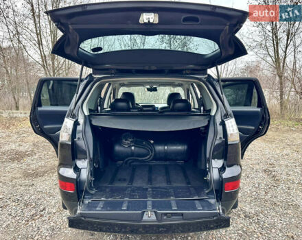 Чорний Міцубісі Аутлендер ХЛ, об'ємом двигуна 2.4 л та пробігом 229 тис. км за 9790 $, фото 23 на Automoto.ua