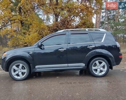 Черный Мицубиси Аутлендер ХЛ, объемом двигателя 3 л и пробегом 240 тыс. км за 9400 $, фото 5 на Automoto.ua