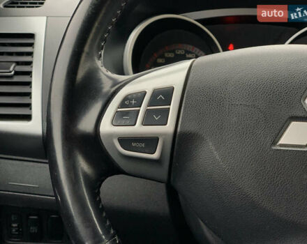 Черный Мицубиси Аутлендер ХЛ, объемом двигателя 2.4 л и пробегом 175 тыс. км за 10499 $, фото 42 на Automoto.ua