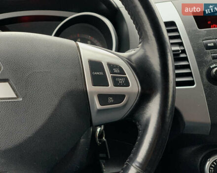 Черный Мицубиси Аутлендер ХЛ, объемом двигателя 2.4 л и пробегом 175 тыс. км за 10499 $, фото 43 на Automoto.ua