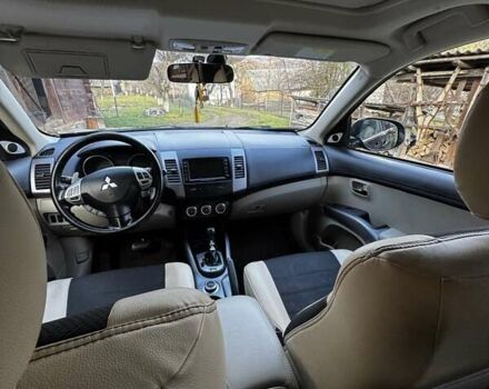 Черный Мицубиси Аутлендер ХЛ, объемом двигателя 2.2 л и пробегом 249 тыс. км за 11500 $, фото 11 на Automoto.ua