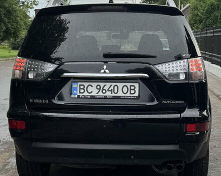 Черный Мицубиси Аутлендер ХЛ, объемом двигателя 1.97 л и пробегом 170 тыс. км за 9500 $, фото 4 на Automoto.ua