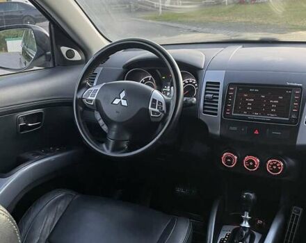 Чорний Міцубісі Аутлендер ХЛ, об'ємом двигуна 2.2 л та пробігом 255 тис. км за 10399 $, фото 11 на Automoto.ua