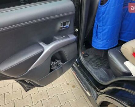 Мицубиси Аутлендер ХЛ 2010 в Днепре (Днепропетровске) на Automoto.ua Черный Мицубиси Аутлендер ХЛ, объемом двигателя 2.3 л и пробегом 193 тыс. км за 14999 $, фото 16 на Automoto.ua