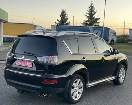 Чорний Міцубісі Аутлендер ХЛ, об'ємом двигуна 2.2 л та пробігом 255 тис. км за 10399 $, фото 4 на Automoto.ua