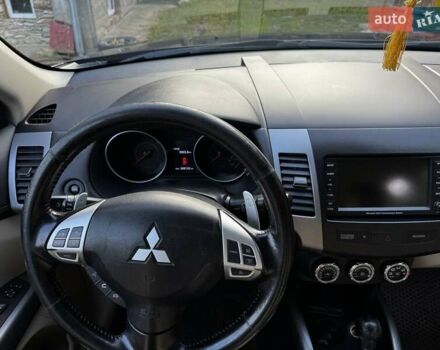 Черный Мицубиси Аутлендер ХЛ, объемом двигателя 2.2 л и пробегом 249 тыс. км за 11500 $, фото 9 на Automoto.ua