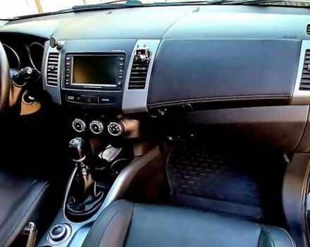 Черный Мицубиси Аутлендер ХЛ, объемом двигателя 2.3 л и пробегом 190 тыс. км за 12500 $, фото 18 на Automoto.ua