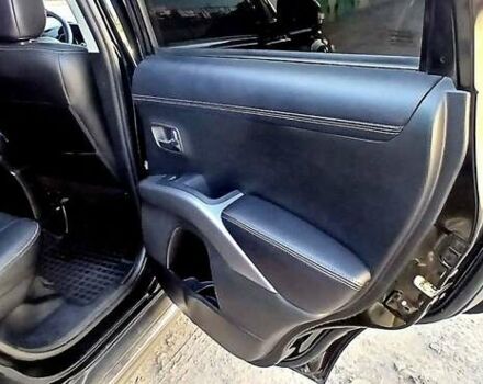 Черный Мицубиси Аутлендер ХЛ, объемом двигателя 2.3 л и пробегом 190 тыс. км за 12500 $, фото 13 на Automoto.ua