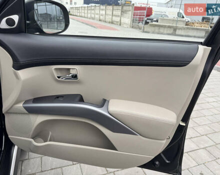 Чорний Міцубісі Аутлендер ХЛ, об'ємом двигуна 2.2 л та пробігом 155 тис. км за 12299 $, фото 61 на Automoto.ua