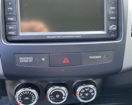 Черный Мицубиси Аутлендер ХЛ, объемом двигателя 2.2 л и пробегом 138 тыс. км за 12250 $, фото 17 на Automoto.ua