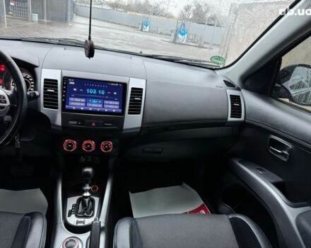 Чорний Міцубісі Аутлендер ХЛ, об'ємом двигуна 2.2 л та пробігом 253 тис. км за 12490 $, фото 14 на Automoto.ua